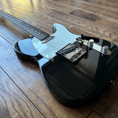 2021 Fender MIJ Hybrid II Telecaster with Rosewood Fretboard - Black image 5