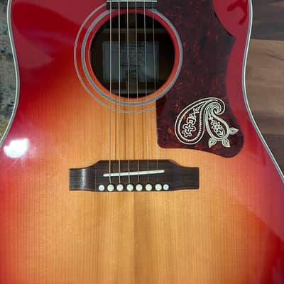 Gibson Brad Paisley J-45 2010 - 2013 - Cherry Sunburst image 10