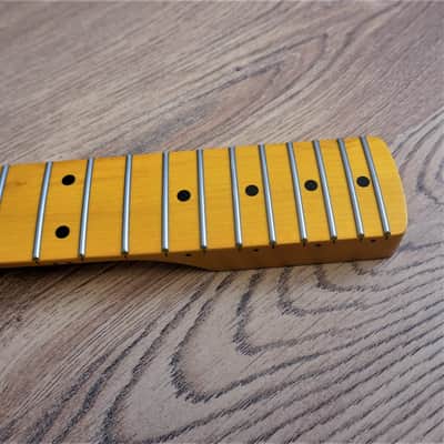 Stratocaster Compatible Maple Neck Vintage Nitro Satin image 10