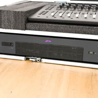 AVID S3 16-Fader Control Surface w/ E3 Engine and Road Case CG013BD image 9