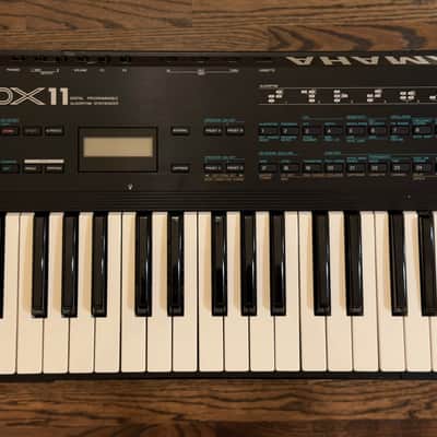 Yamaha DX11 Programmable Algorithm Synthesizer 1988 - Black