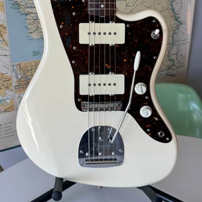 MIJ Japan Fender Jazzmaster Classic 60s Import 2014 w/ hard shell case- Vintage White image 1