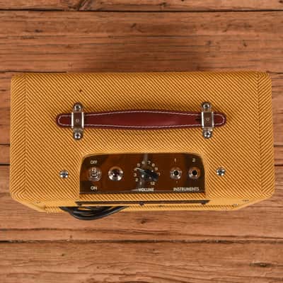 Fender '57 Custom Champ 2-Channel 5-Watt 1x8" Guitar Combo Amp image 3