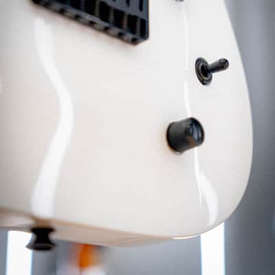 Jackson X Series SLATHX-M 3-7 Soloist Snow White image 3