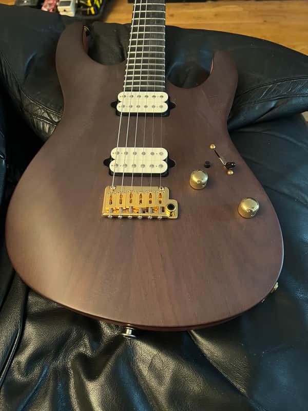 Suhr Modern Walnut top Mahogany body Satin image 1