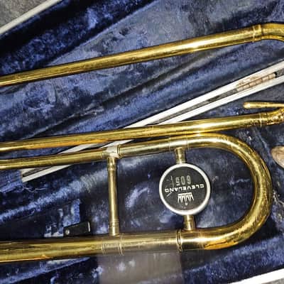 King Cleveland 605 Trombone, USA, w/ case & MP, Good Condition image 9