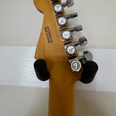 Fender MIJ Aerodyne Special Stratocaster HSS 2022 - 2024 - Hot Rod Burst image 4