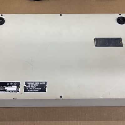 Roland TR-909 110v Rhythm Composer Analog Vintage Drum Machine TR909 image 17