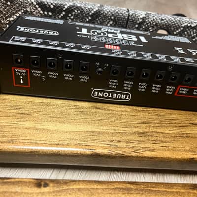 Doomboard Pedalboard - Python Snakeskin Tolex - with 1 Spot Pro power supply image 11