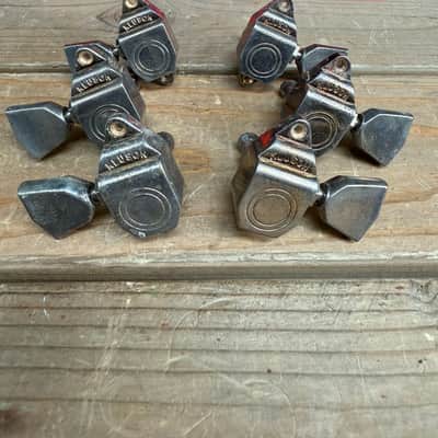 Real Life Relics Kluson 3 Per Side Vintage Diecast Sealfast Tuning Machines SKU: KVDS-3-NM image 1