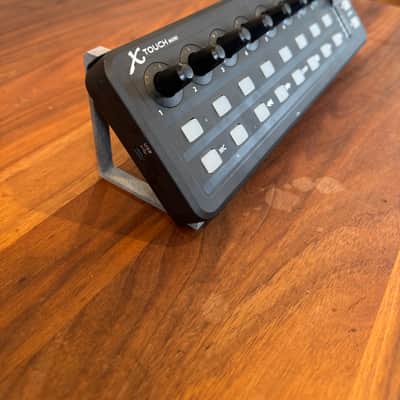 Behringer X-TOUCH MINI with stand - Ultra Compact USB DAW Control Surface image 1