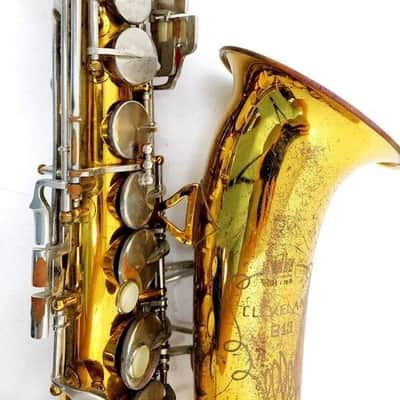 KING Cleveland Alto Saxophone, USA, Very Good Condition. Case/Neck/Mouthpiece image 11
