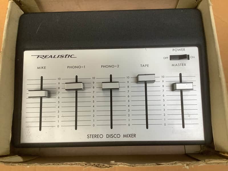 Realistic Vintage made in Japan mixer disco  stereo portable mixing desk NOS image 1