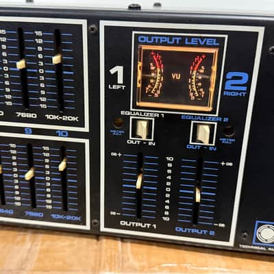 Tapco 2200 2 Channel 10 Band Graphic Equalizer imagen 4