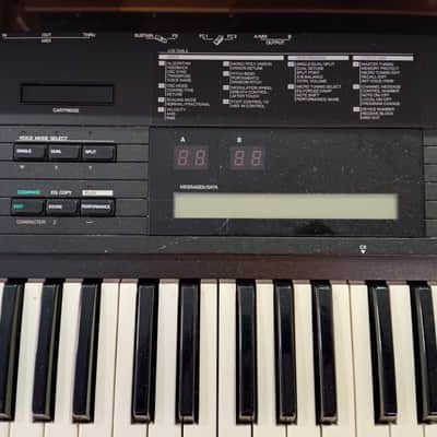 Yamaha DX7IIFD 16-Voice Synthesizer with Floppy Drive 1986 - 1989 - Black image 9