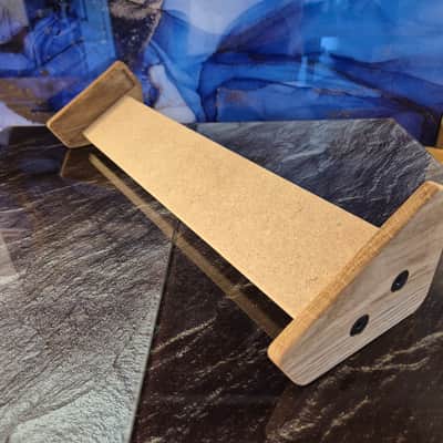 Solid Oak 30° Synth Stand for Donner L1 – Handmade by Synths and Wood UK image 14