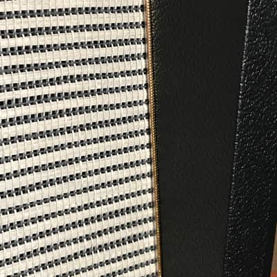 Mojotone Custom 2x12 vertical (internal slant) cabinet, celestion greenback speakers, Marshall style image 2