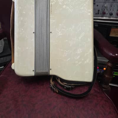 Scandalli 41 Key Blue Pearl Tone Model 409\29 Accordian & Case image 7