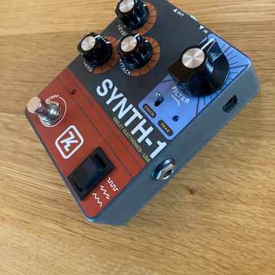 Keeley Synth 1 Reverse Attack Fuzz Wave Generator 2019 - Present Grey / Red / Blue image 3