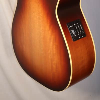 Maton EBG808TE-TSB Tommy Emmanuel Tobacco Sunburst Acoustic Electric Guitar image 11