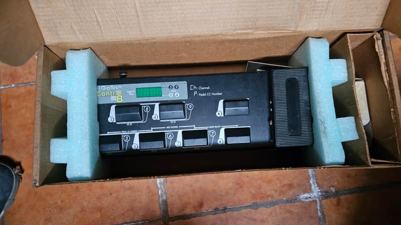 DigiTech Control 8 2000 - Black image 1