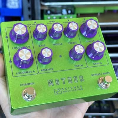 Science Amplification Mother Preamp Pedal - AAYSR Exclusive