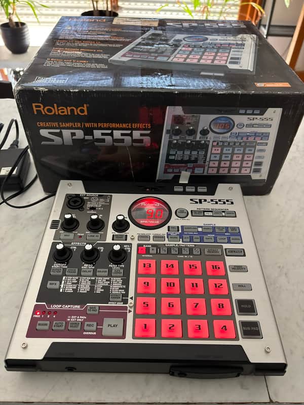 Roland SP-555 Sampler 2007 - 2013 - Gray imagen 1