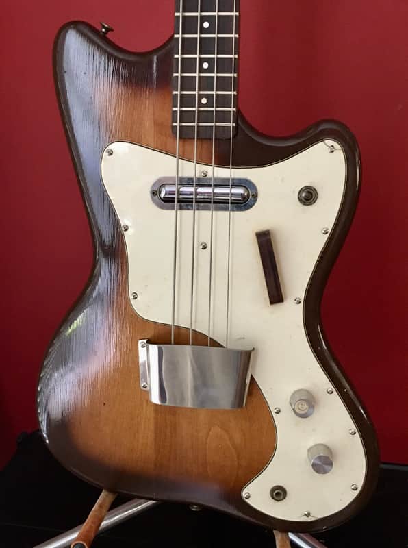 VINTAGE 60’s SILVERTONE BASS GUITAR