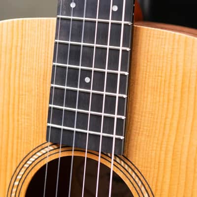 Taylor Academy 12e-N Left-Handed Nylon Grand Concert Acoustic/Electric Guitar with Gig Bag image 10