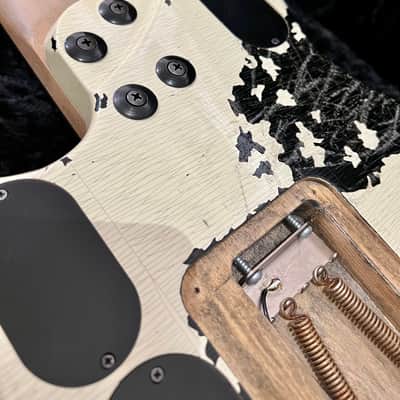 EVH Van Halen Wolfgang Signature Limited Edition Tour Relic - Ivory image 11