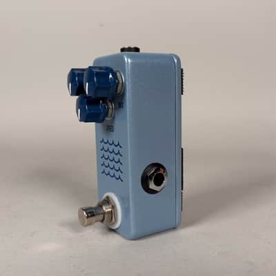 JHS Tidewater V2 Tremolo Effect Pedal w/Box image 3