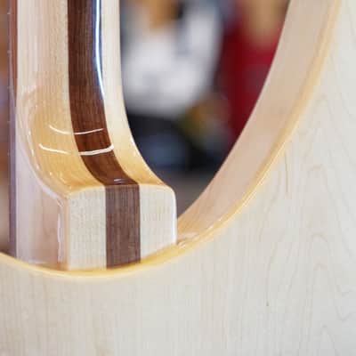 Rickenbacker 330/12, Mapleglo image 6
