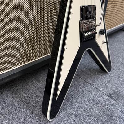 Epiphone Richie Faulkner Signature Flying V Custom 2017 - 2019 - Ebony image 5