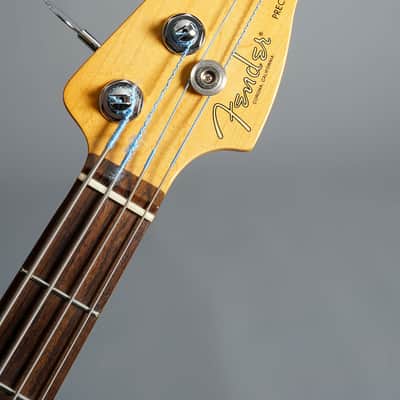 Fender American Professional II Precision Bass with Rosewood Fretboard 2020 - Dark Night image 9