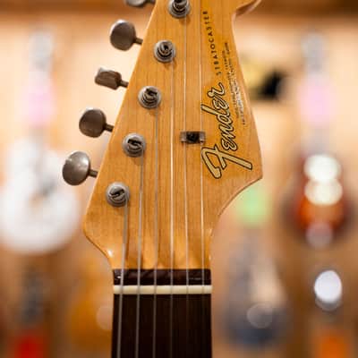 Fender Greg Fessler 1964 Gold Sparkle Relic Stratocaster LTD Custom Shop Limited Edition image 12