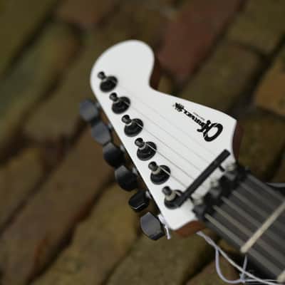 Charvel Pro-Mod Plus So-Cal Style 1 HH FR EB - Snow White image 8