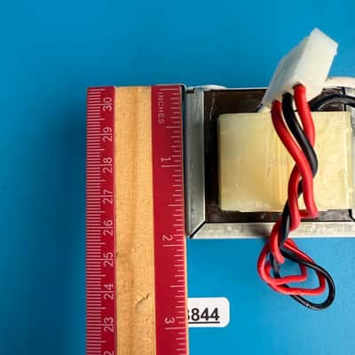 Fender Rumble 15 (PR2490) Bass Amp Part: Power Supply Transformer [057-RB15U] image 9