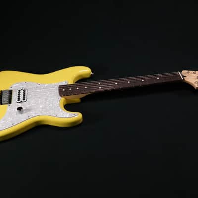 MINT Fender Limited Edition Tom Delonge Stratocaster, Rosewood Fingerboard, Graffiti Yellow 466 image 3