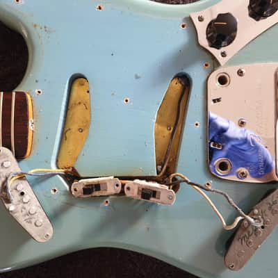 All original vintage 1965 pre-CBS L serial Fender Mustang in gorgeous Daphne blue! image 11
