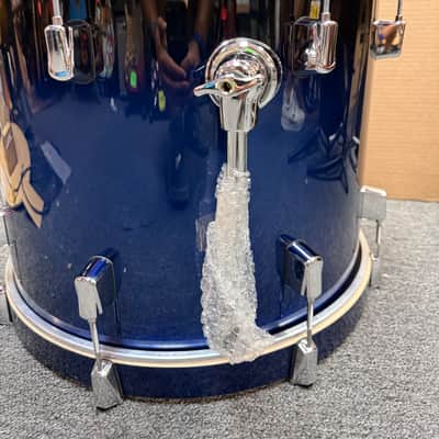 Pearl Decade Maple 18" x 14" Bass Drum Gloss Deep Blue (#216) - Brand New w/ Muffling Pillow image 7