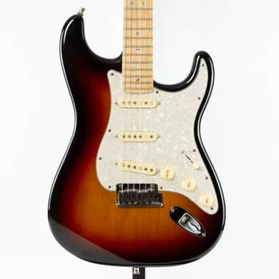Fender American Deluxe Stratocaster 2004 - 2010 | Reverb
