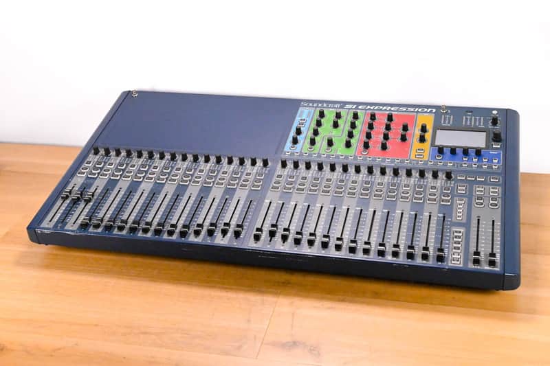 Soundcraft Si Expression 3 32-Channel Digital Mixer CG01X6L image 1