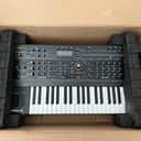 Sequential Pro 3 SE 37-Key 3-Voice Monophonic / Paraphonic Synthesizer 2020 - Present - Black with Wood Sides