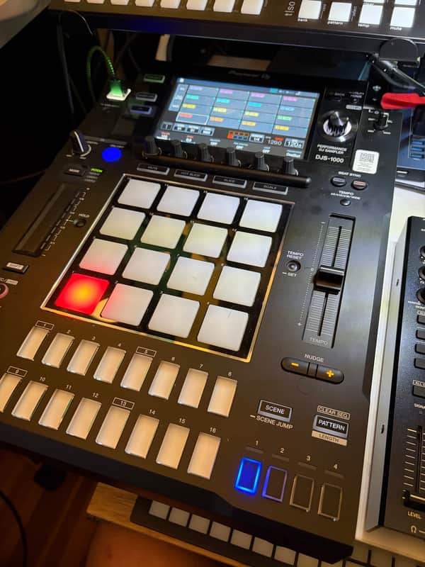 Pioneer DJS-1000 Standalone Performance DJ Sampler