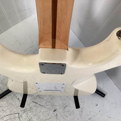 Fender MIM Stratocaster 1998 - White image 12