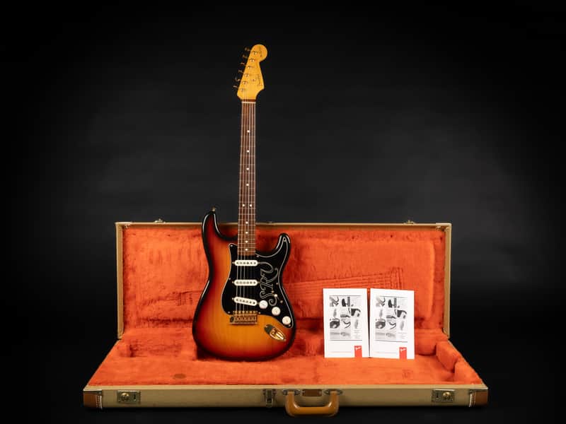 【値引き交渉対応】FENDER USA srv signature stratocaster ハカランダ指板　1992年製 Yahoo!オークション - 【初年度】1992年製 Fender USA SRV stratocaste