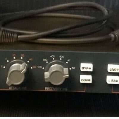 BAE 10DC Compressor / Limiter with PSU image 1