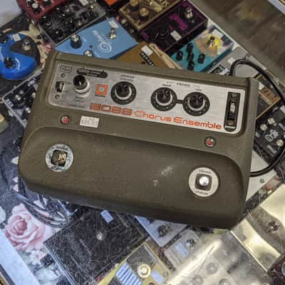Boss CE-1 Chorus Ensemble | Reverb