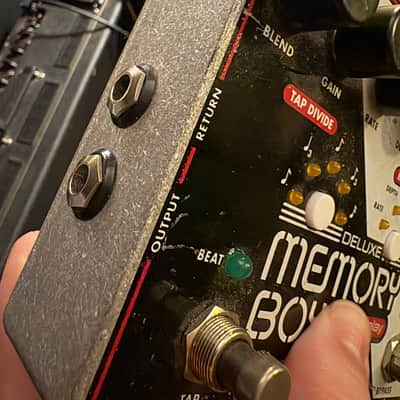 Electro-Harmonix Deluxe Memory Boy Tap Tempo Analog Delay 2010 - Present Black / White / Red image 4