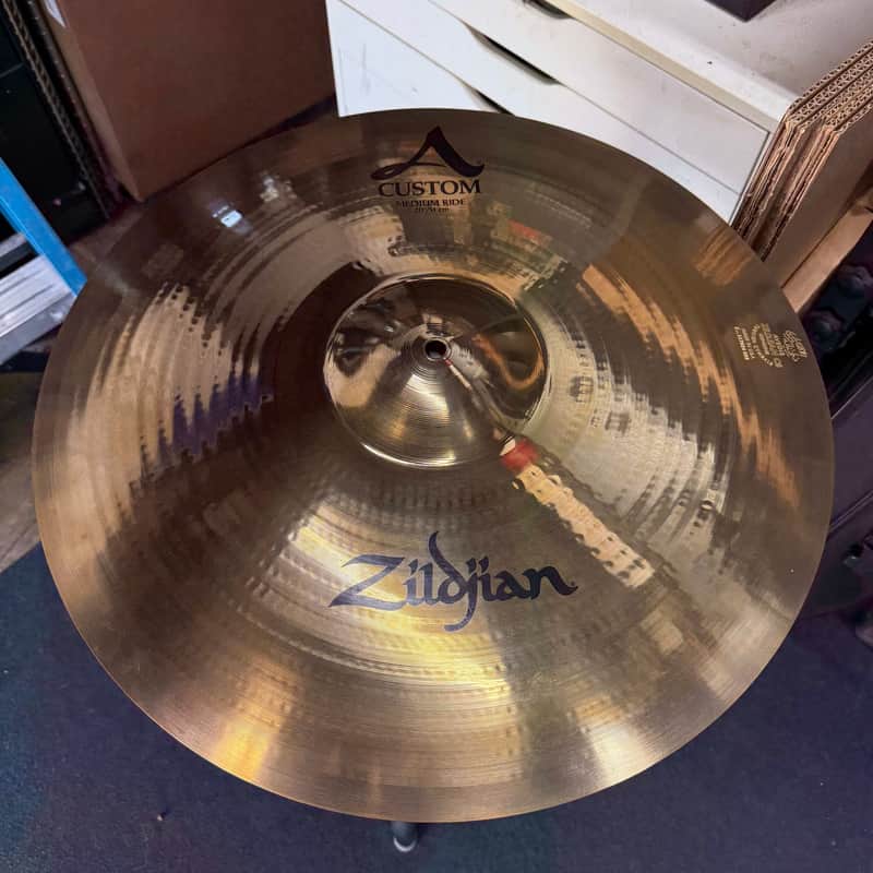 Zildjian 20" A Custom Medium Ride Cymbal - Brilliant image 1